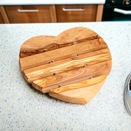 Heart-shaped trivet